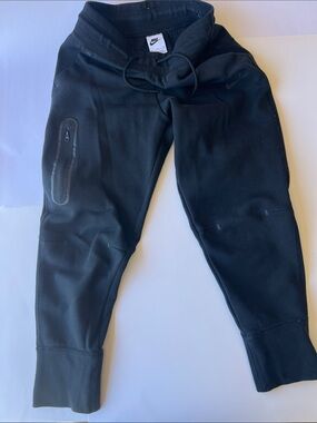 Nike Kids Black Jogger Sweatpants with Zipper Pocket